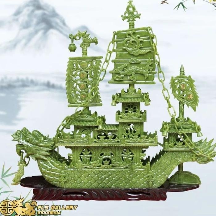 Jade Dragon Boat 60cm (Giok)