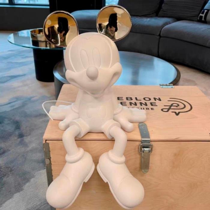 White Gold Mickey Mouse uk.48cm