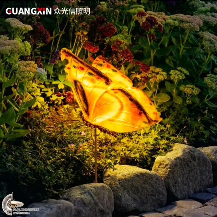 Lampu Outdoor Solar Butterfly uk.54x43x39cm