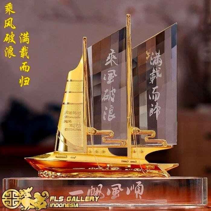 Pajangan Fengshui Yi Fan Feng Shun Kristal S