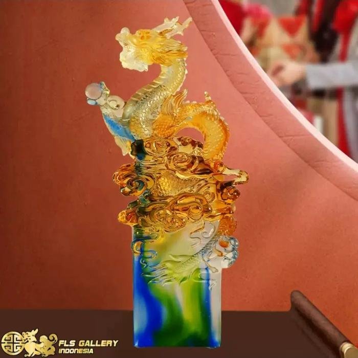 Kristal Liu Li Glaze Dragon (Si Ji Xing Long) uk 10x6x20.5cm