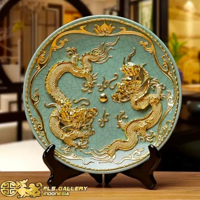 Chinese Green Plate Shuang Long Tu Zhu uk.S 22cm
