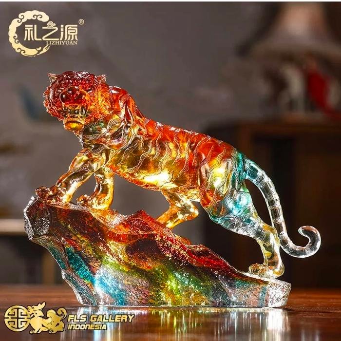 Liu Li Hu Hu Sheng Wei (Tiger) uk 22x11x17cm