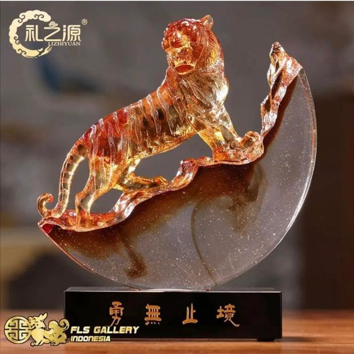 Kristal Liu Li Harimau (Yong Wu Zhi Jing) uk 16x8x18.5