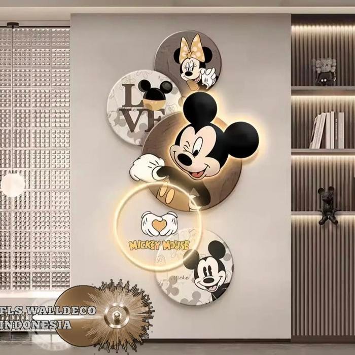 Wall Deco Hiasan dinding Mickey Vertikal