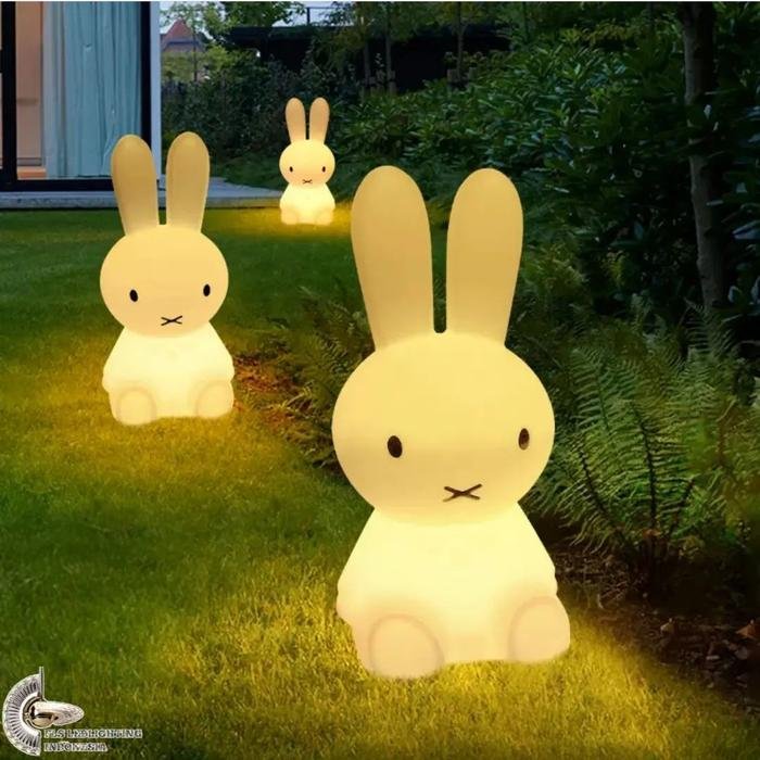 Lampu Mr. Rabbit (Solar Charging)
